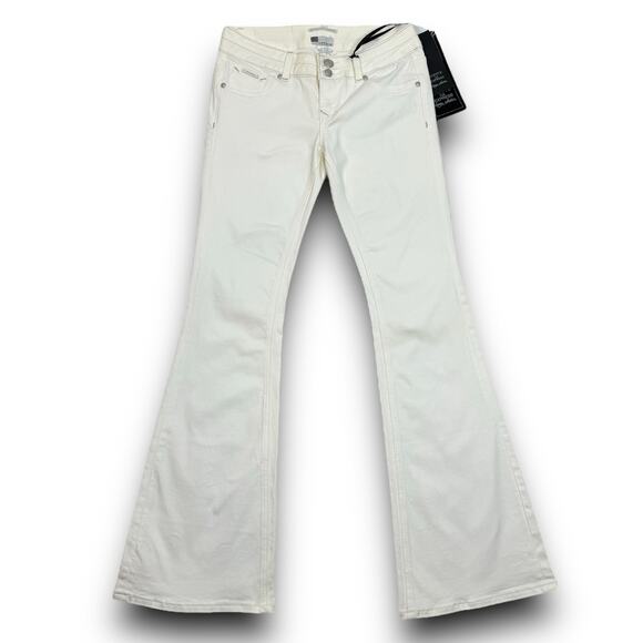 NEW Rerock for Express White Low Rise Flare Denim Jeans Silver Stitching Size 4 - Picture 1 of 8